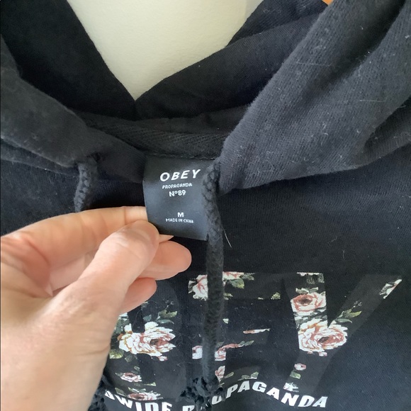 Obey hoodie - Picture 2 of 3